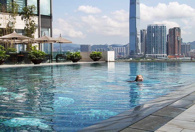 Four Seasons Hong Kong Pool