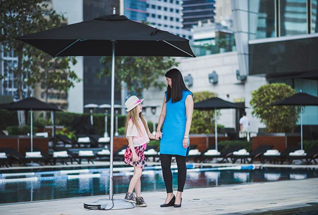 Katie Dillon - Katie and her daughter at Four Seasons Hong Kong