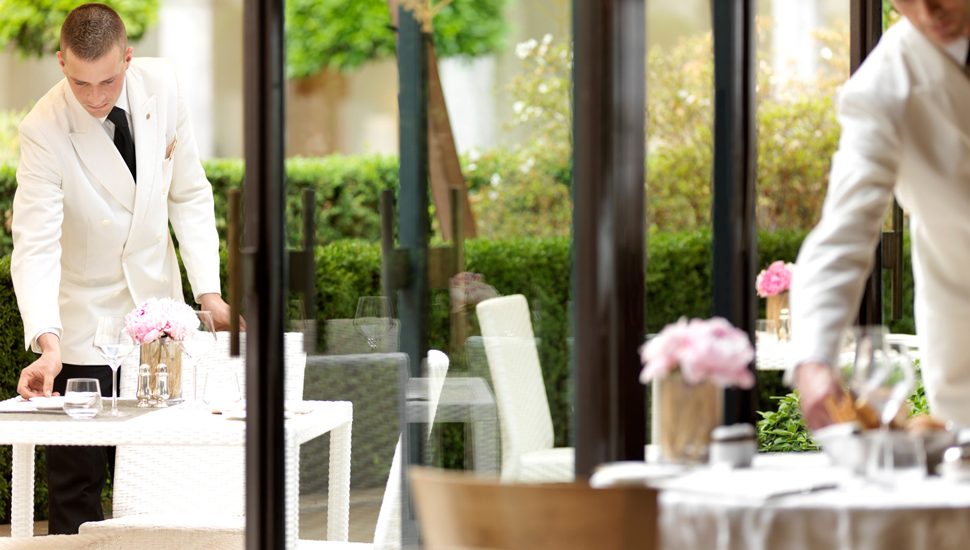 A dining area at Four Seasons Hotel Milano