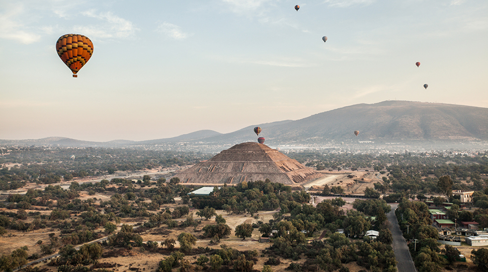 View,of,the,teotihuacan,pyramids,from,an,air,balloon